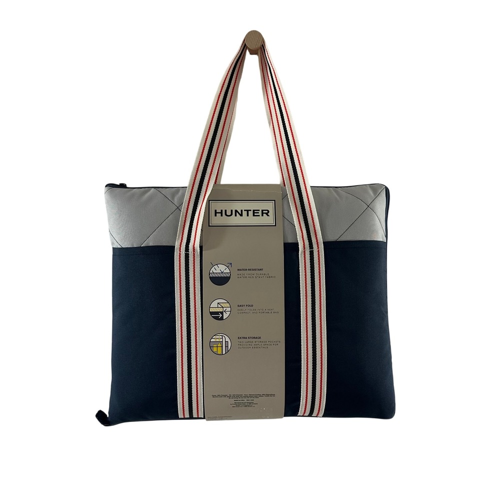 Hunter Water Resistant Outdoor Blanket Navy Grey Quilted Foldable Tote 60x70 NEW